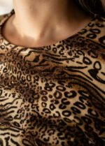 Джемпер в трендовому принті Леопард 211450138_коричневий - Image 7