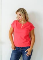 Футболка жіноча